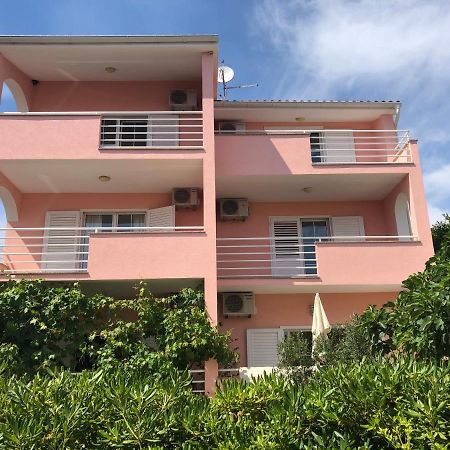 וודיצה Apartments Irena מראה חיצוני תמונה