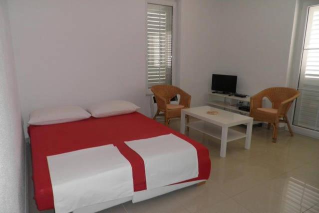 וודיצה Apartments Irena מראה חיצוני תמונה