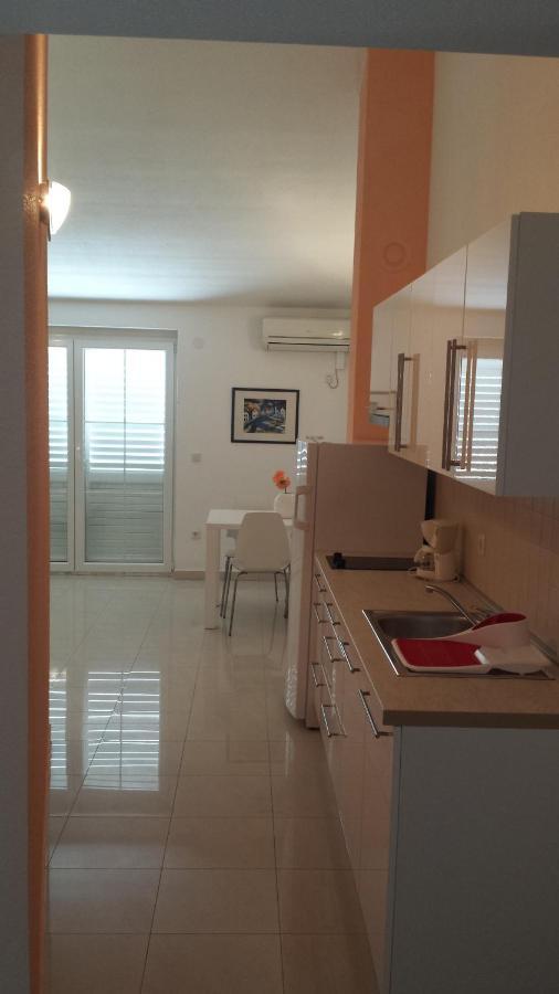 וודיצה Apartments Irena מראה חיצוני תמונה