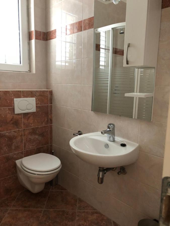 וודיצה Apartments Irena מראה חיצוני תמונה